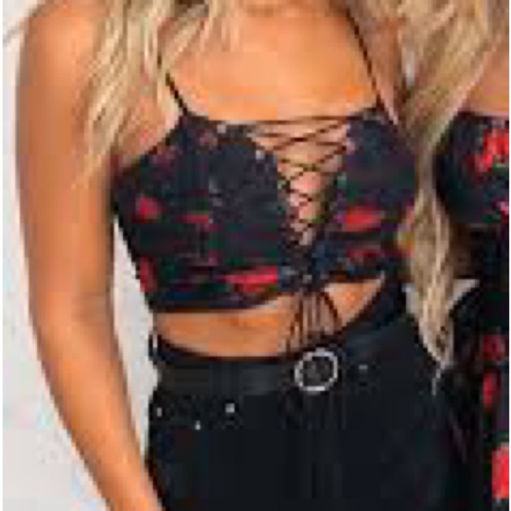 Tiger Mist lace up top